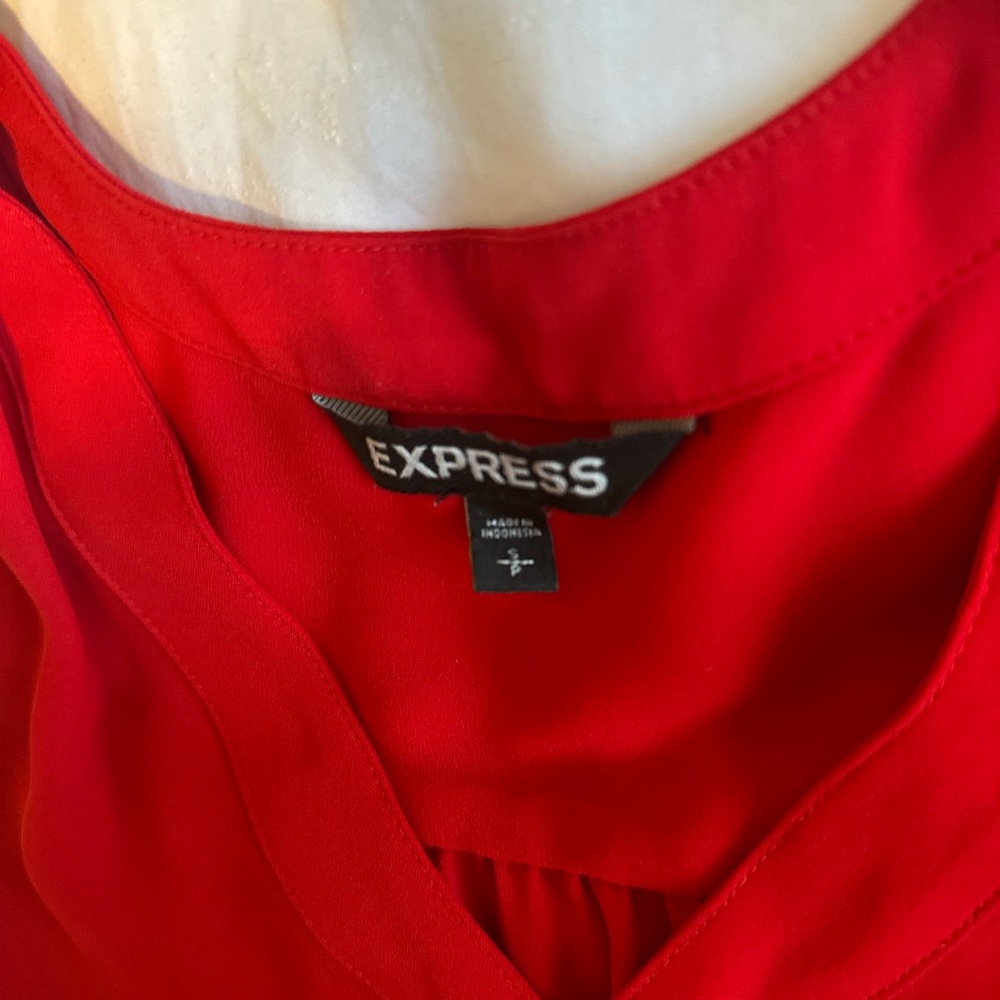 Express red sleeveless blouse - small